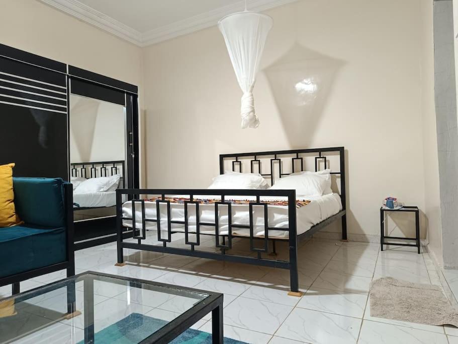 Studio Meuble Diass Exterior foto